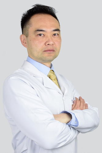 Dr. Marcos Takashi Aoki Dr. Marcos Takashi Aoki